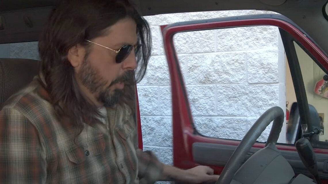 Foo Fighters + Más Explore Van Touring en el documento ‘What Drives Us’