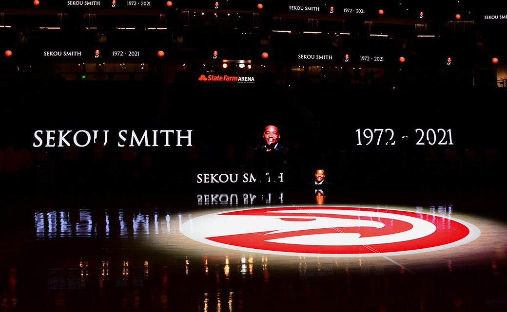 Atlanta Hawks honra la memoria de Sekou Smith con tres tributos