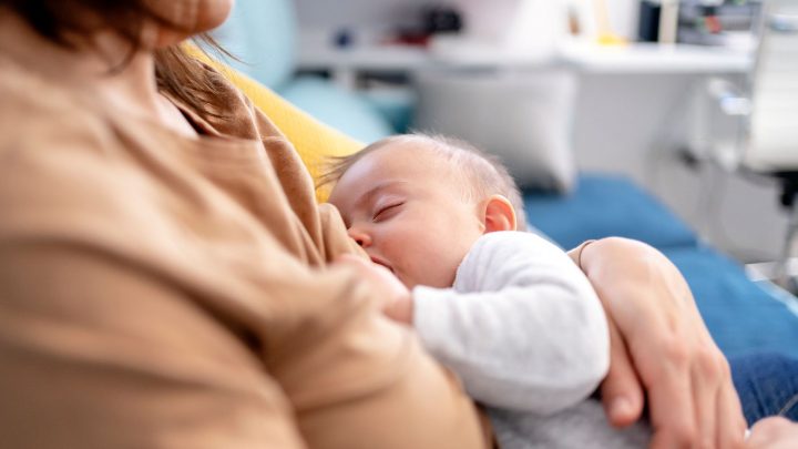 Un nuevo estudio revela otro beneficio de las vacunas COVID para mujeres embarazadas