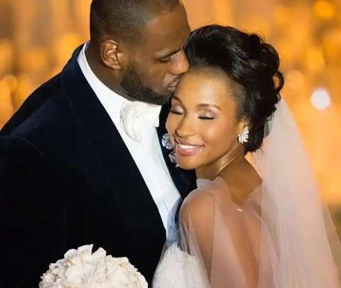 LeBron James celebra 8 años de matrimonio con Savannah