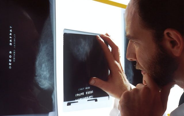 ¿Está considerando una carrera en radiología?  Cosas importantes a considerar
