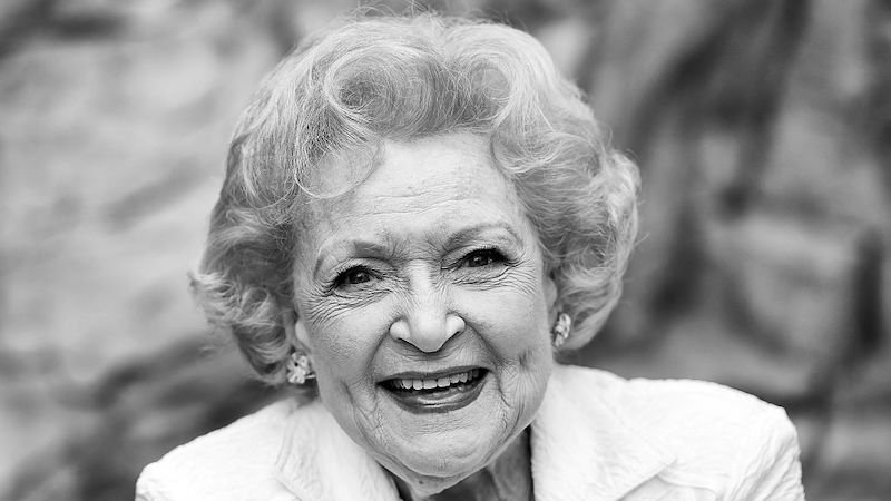 Betty White está muerta, la estrella de Golden Girls tenía 99 años