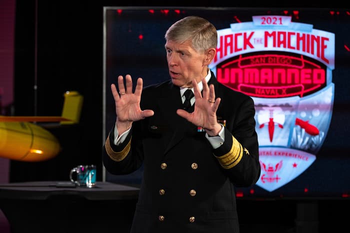 Jefe de Investigación de la Marina de los Estados Unidos: «Si perdemos esta década … no creo que podamos recuperar el terreno perdido»