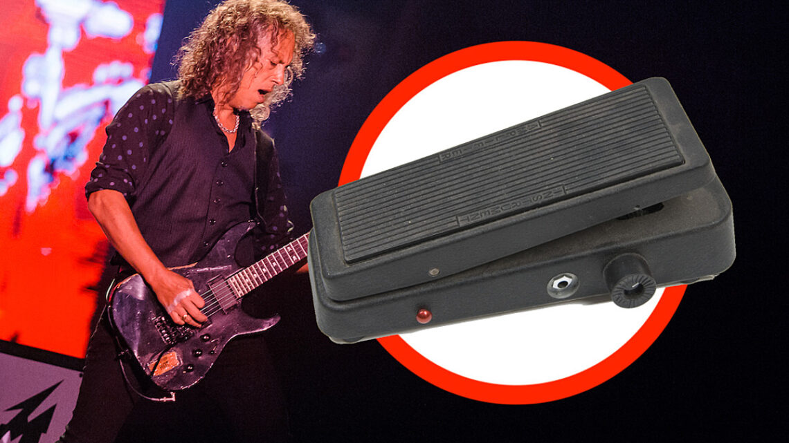 Foto – Kirk Hammett de Metallica toca sobre un pedal Wah gigante