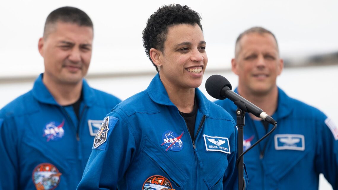La astronauta de la NASA Jessica Watkins se convertirá en la primera mujer negra en pasar meses en el espacio