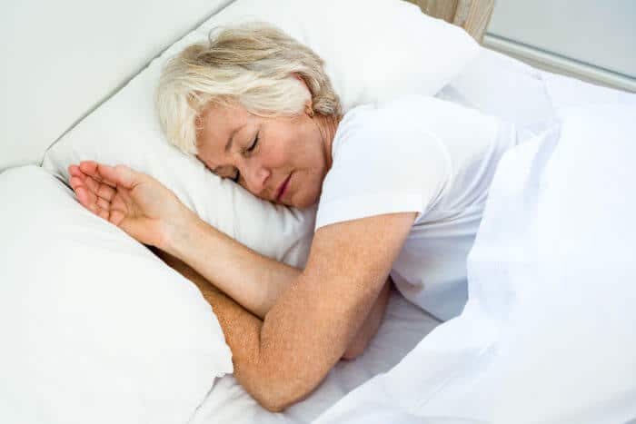 La pérdida de neuronas, no la falta de sueño, hace que los pacientes de Alzheimer se sientan somnolientos
