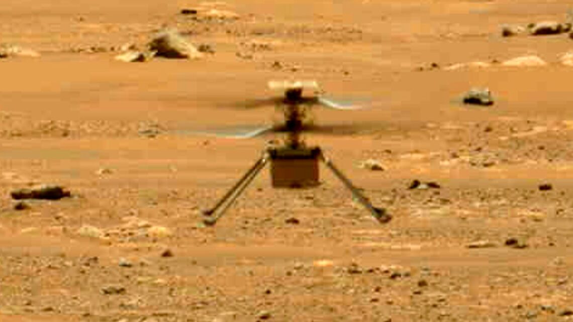 La NASA lanzará 2 helicópteros más a Marte para ayudar a llevar muestras de rocas a la Tierra
