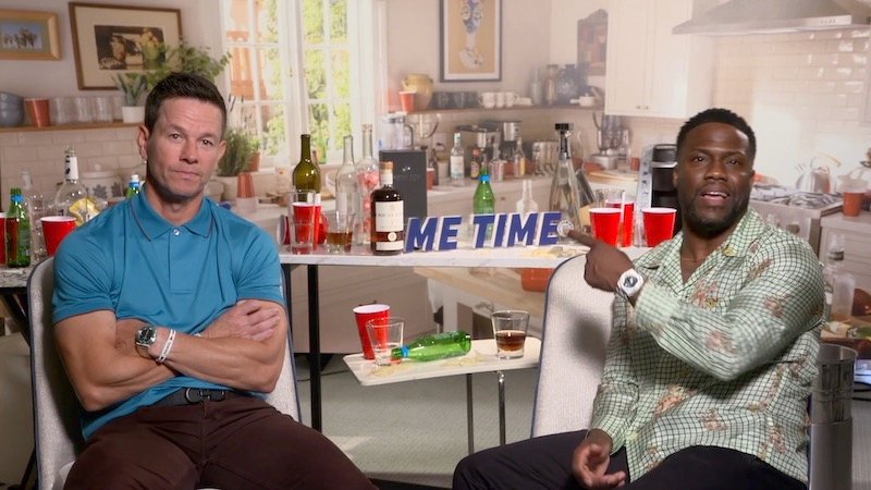 Mark Wahlberg y Kevin Hart hablan de Netflix Comedy Me Time