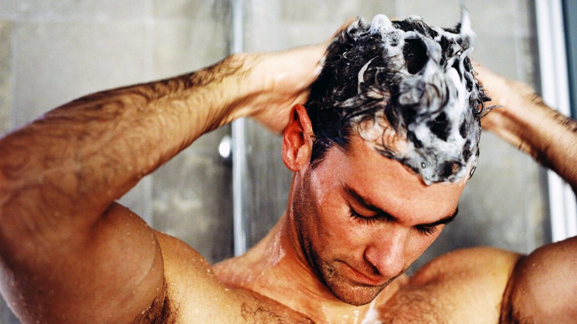 Los mejores tratamientos para el cuero cabelludo 2022 (y por qué debería usarlos)